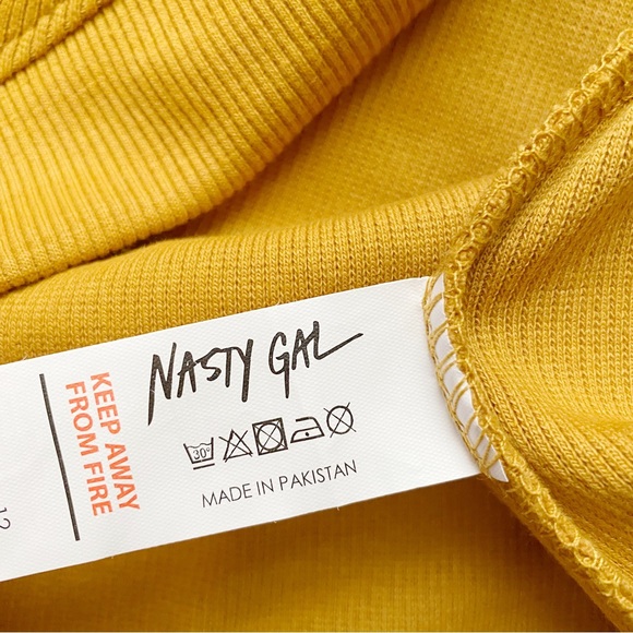 NWT Nasty Gal Mustard Ribbed Cinched Center Pullover Top - Picture 10 of 11